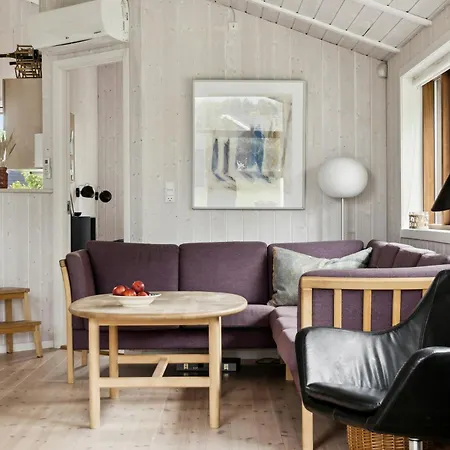 Open Spaces And Cozy Corners In Ristinge Feriehus Nordenbro Vesteregn