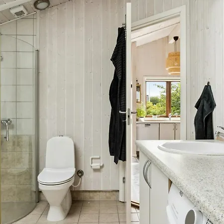 Open Spaces And Cozy Corners In Ristinge Feriehus Nordenbro Vesteregn