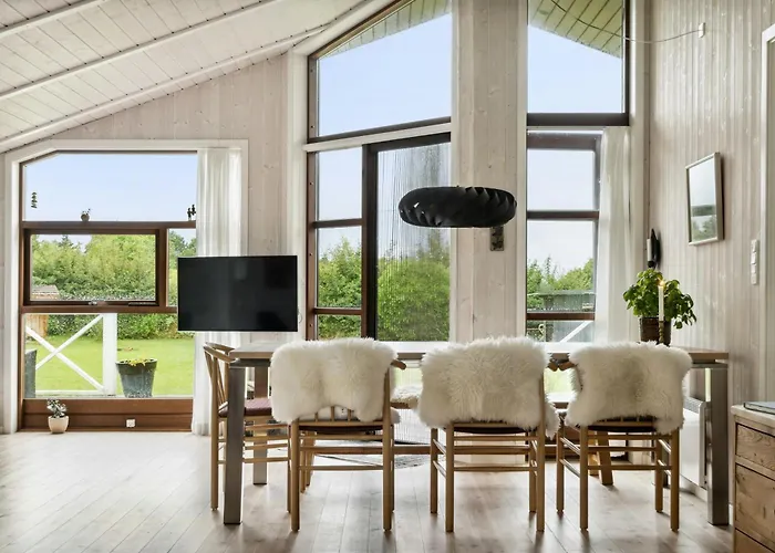 Open Spaces And Cozy Corners In Ristinge Σπίτι διακοπών